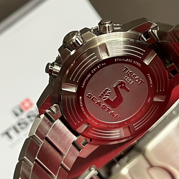 SOLD / Tissot Men’s Seastar 1000 Quartz Chronograph 
Sapphire Crystal
Swiss Made - Picture 8 of 12